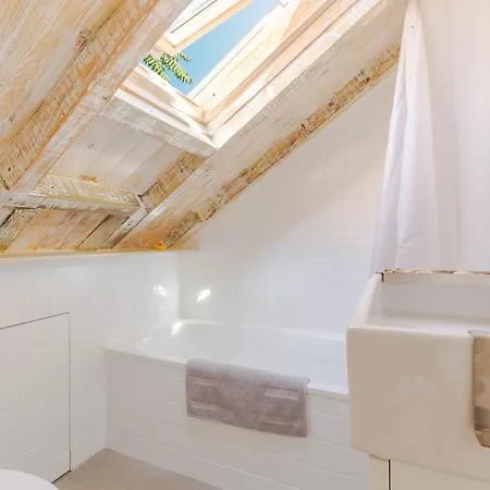 Cosy Estudio In The Heart Of Principe Real Apartment Lisbon